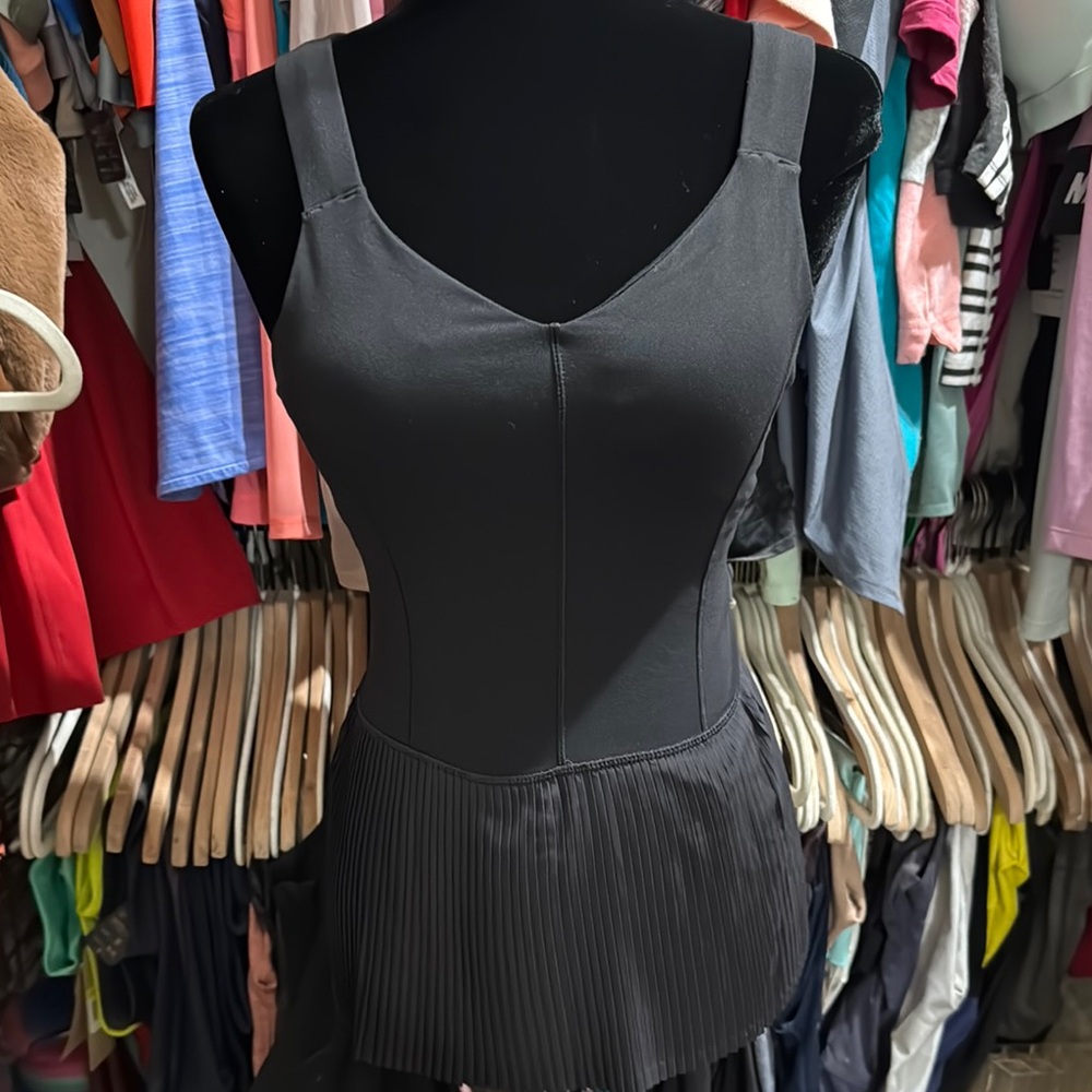 NWOT Lululemon RARE Black Pleated Top